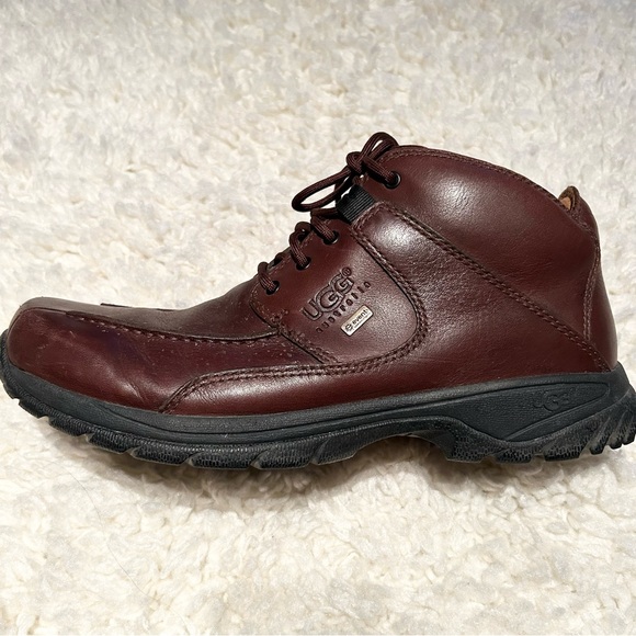 UGG Vibram Leather Lace-Up Chukka Boots Men’s Size 10.5 - Picture 9 of 12